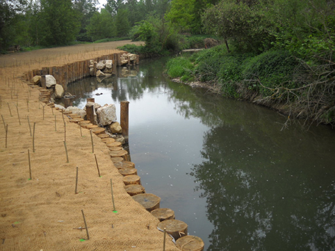 comment renforcer berge etang