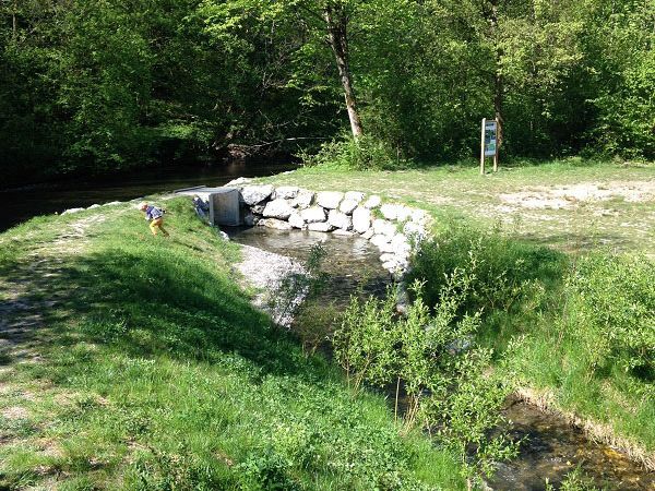 CHAISE   Prise D'eau