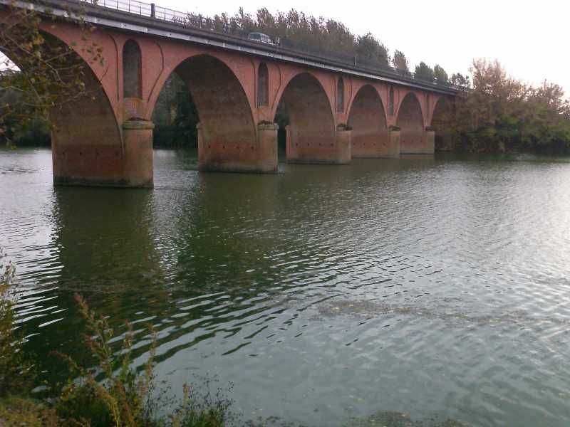 GARONNE - Diagnostic sédimentaire : Pont sur la Garonne au droit du barrage de Golfech