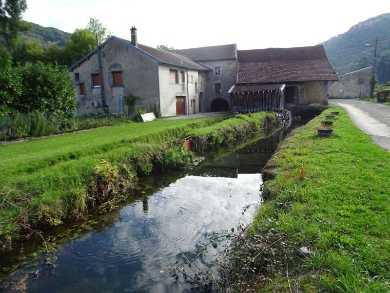 Dans le cadre de la maîtrise d'œuvre de la continuité écologique des rivières Gizia et Sonnette, une photo d'un des moulins