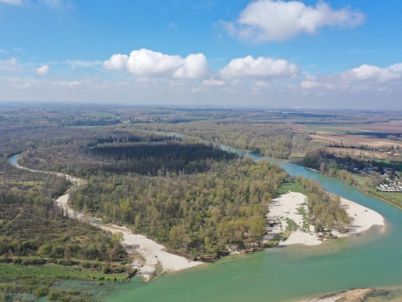 Photo prise depuis notre drone du chenal de redynamisation de l'Ain