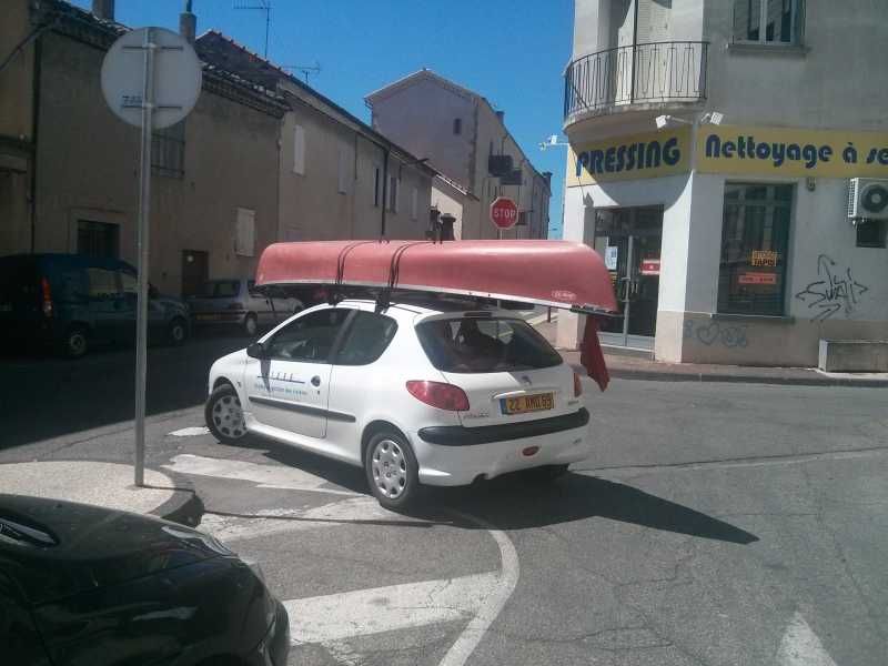 Notre canoë sur les barres de toit de la 206