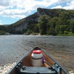 ARDECHE - Campagne de terrain - Mai 2015 : vue sur la pointe du canoë 2 places voguant sur la rivière Ardèche